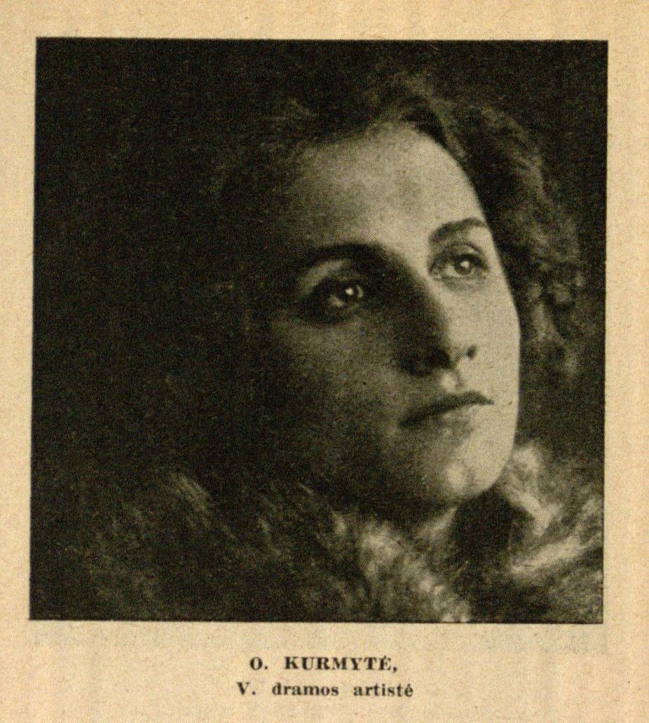 O. Kurmytė, V. dramos artistė: [nuotr. prie S. Aukštaičio straipsnio „Moteris lietuvių dramos teatre“] // Naujoji Romuva. – 1936, Nr. 39, p. 739.