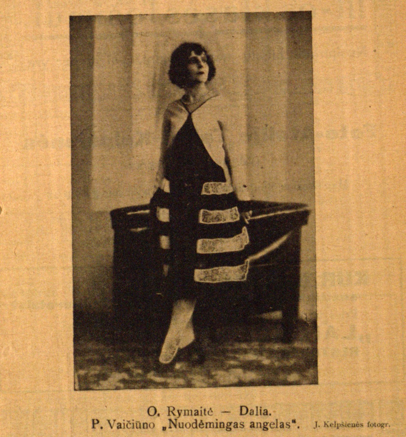 O. Rymaitė – Dalia. P. Vaičiūno „Nuodėmingas angelas“: J. Kelpšienės fotogr. // 7 meno dienos. – 1928, Nr. 10, p. 3