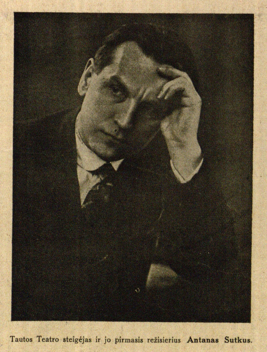 Tautos Teatro steigėjas ir jo pirmasis režisierius Antanas Sutkus // Naujas žodis. – 1929, Nr. 10/11, p. 9.