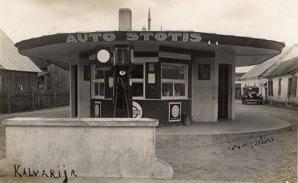 Kalvarijos autobusų stotis. Apie 1930–1935 m.