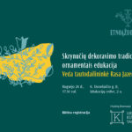 Rugsėjo 24 d. 17.30 val. Ąžuolyno biblioteka kviečia į Edukacijų erdvėje (K. Donelaičio g. 8, 2 a.) vyksiančią suvenyrinių skrynučių dekoravimo tradiciniais ornamentais edukaciją.