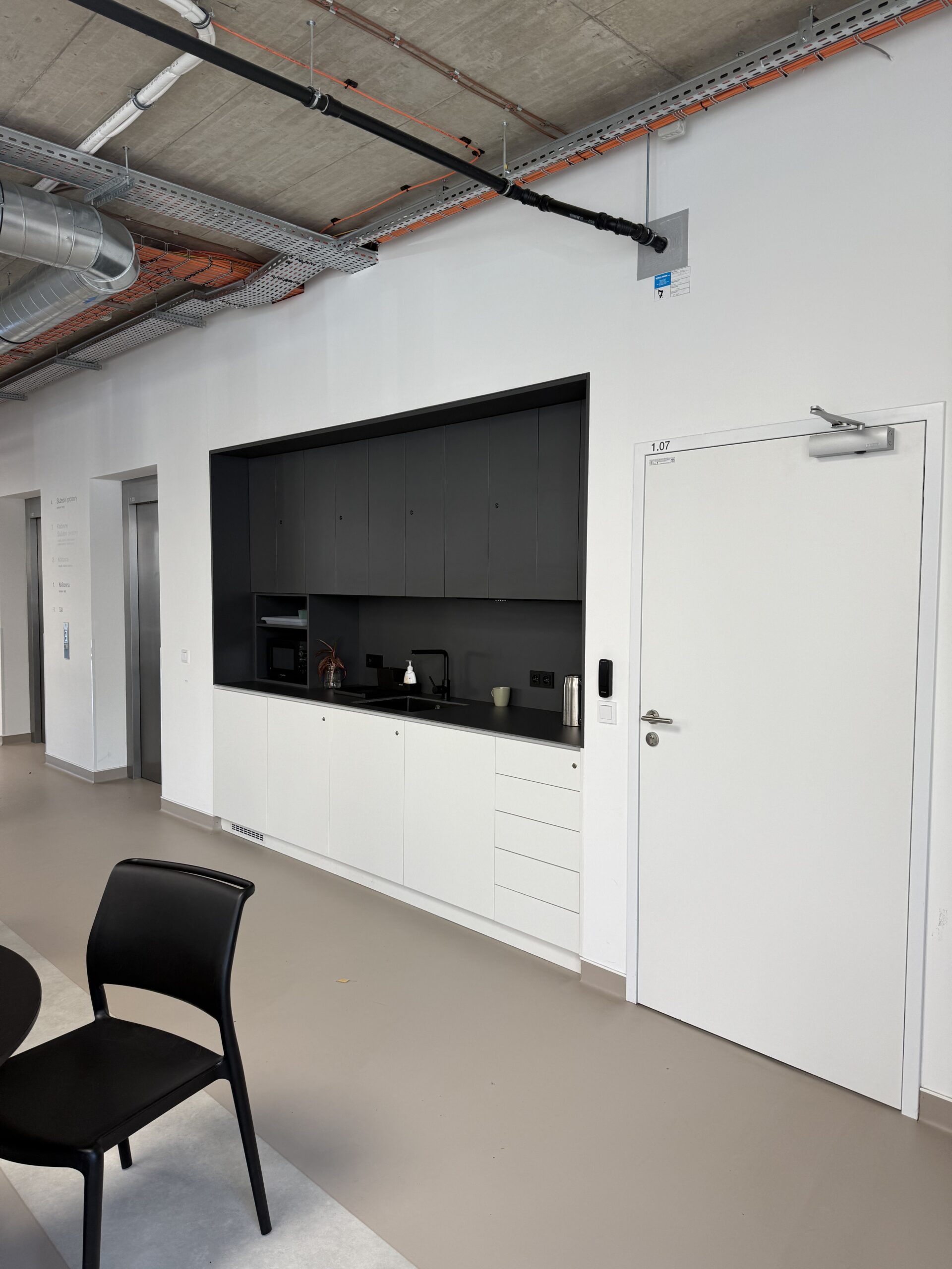 Ąžuolyno bibliotekos specialistų Erasmus+ stažuotė Čekijoje