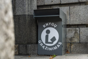 Knygų grąžinimo dėžė