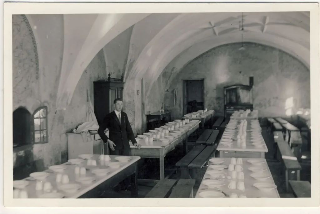 Kauno kunigų seminarijos valgykla, XX a. 3-4 deš., A. Baranausko ir A. Vienuolio-Žukausko memorialinis muziejus