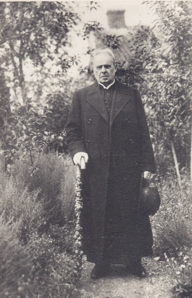 Maironis savo sode, 1923 m., Maironio lietuvių literatūros muziejus
