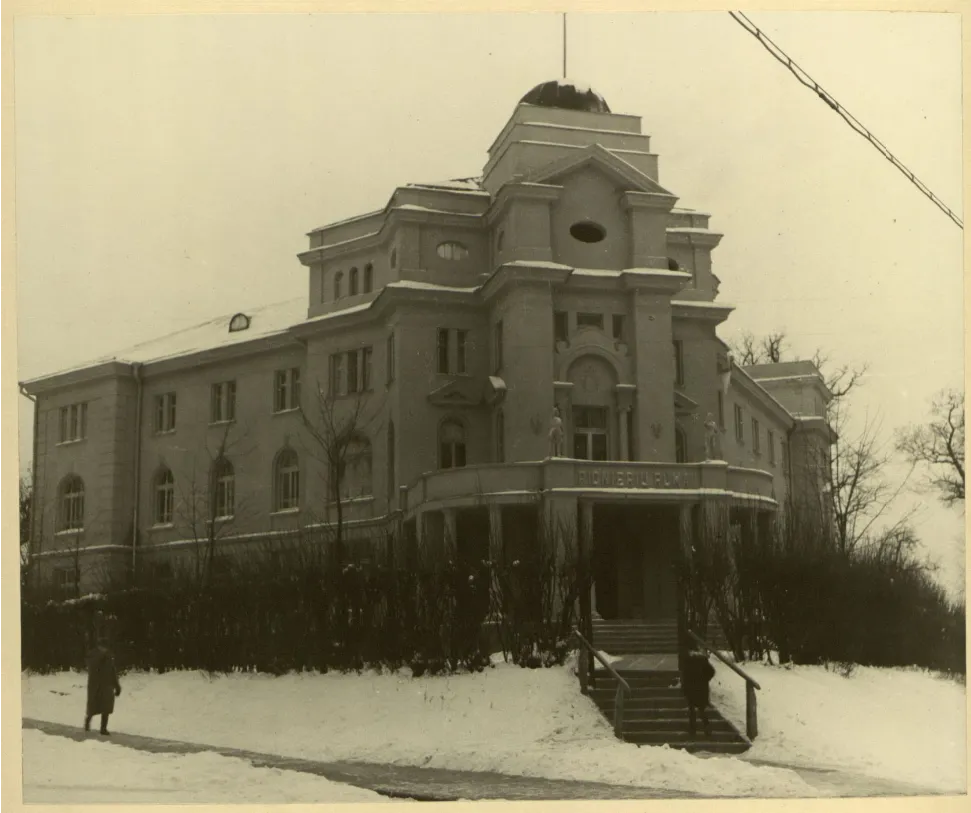 Rūmai sovietmečiu, Kauno miesto foto albumas, 1940–1949 m., fotog. M. Prancūkas, Lietuvos ypatingasis archyvas