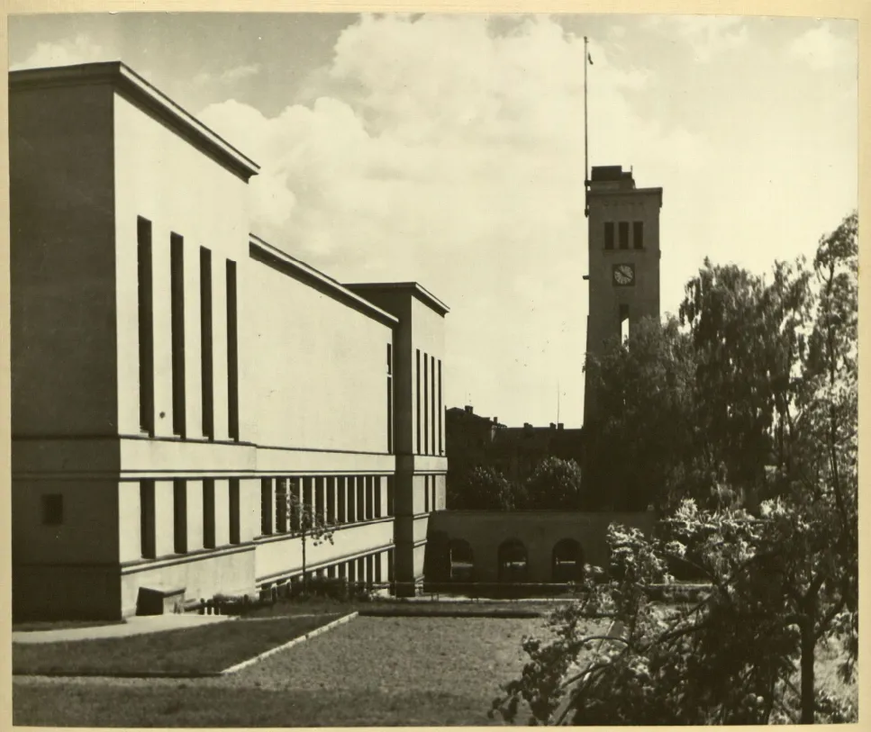 Vytauto Didžiojo karo muziejus sovietmečiu, Kauno miesto foto albumas, 1940–1949 m., fotog. M. Prancūkas, Lietuvos ypatingasis archyvas